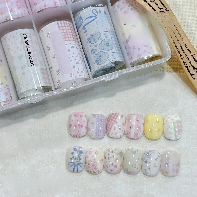 10pcs 네일 아트 포일 전사지 핑크 그리드 패턴 네일 스탬핑 스티커 DIY 네일을위한 스위티 카우보이 스타일 매니큐어 데칼