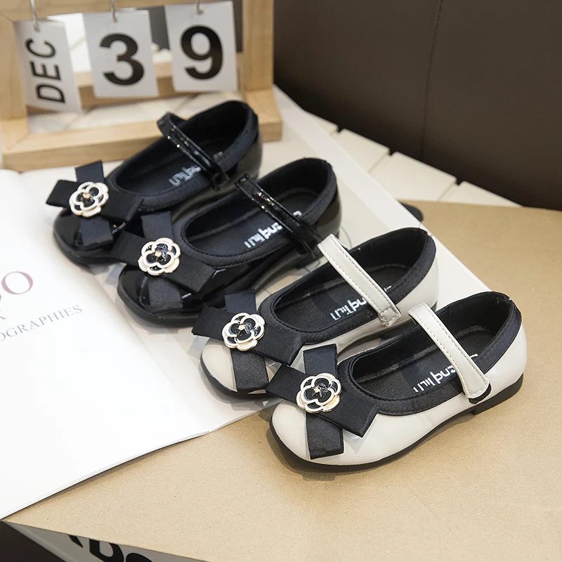 2024 Autumn New Children Leather Shoes for Girls Fashion Princess Style Soft Bottom Chic Bowtie for Wedding Party Versatile Shoe 2