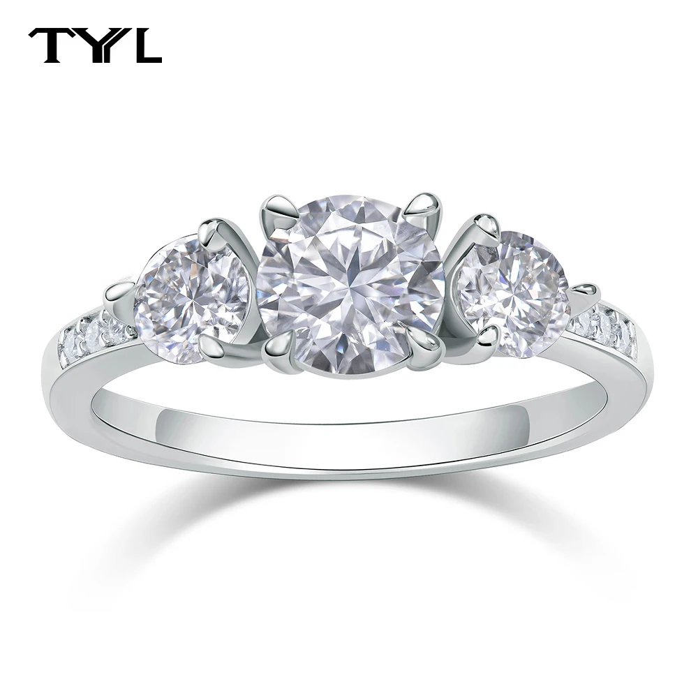 TYYL 라운드 컷 모아사나이트 여성용 약혼 반지 925 스털링 실버 스파클링 3개 스톤 약속 결혼 반지 고급 주얼리 