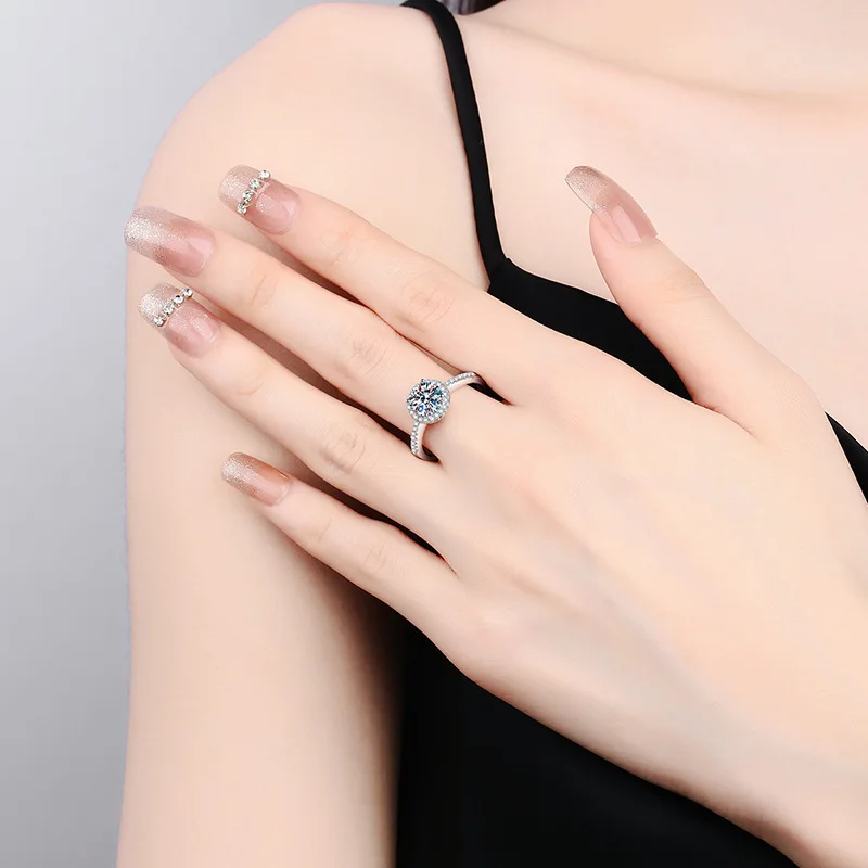 Premium PT950 Platinum Moissan diamond ring for women European and American style 1 carat round full diamond moissanite ring