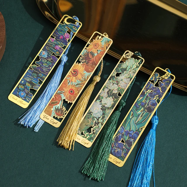 1 pc Retro Floral Painting Metal Bookmark Hollow Bronzing Bookmark With Tassel For Book Club Reader Writers Book Lovers Students 1