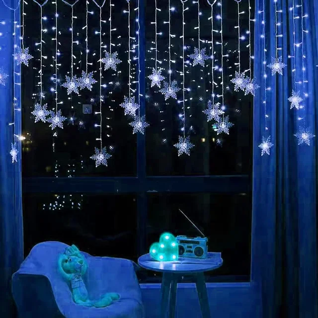 thumbnail image 1 of Guirnalda de luces LED navideñas de 3 m con forma de copo de nieve, guirnalda de luces de hadas para exteriores, para decoración de hogar, fiesta, jardín y Año Nuevo, 1 of 5