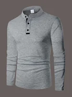 Un polo élégant à col rond pour hommes, uni épissé, adapté à porter à la maison en été, automne et hiver 3