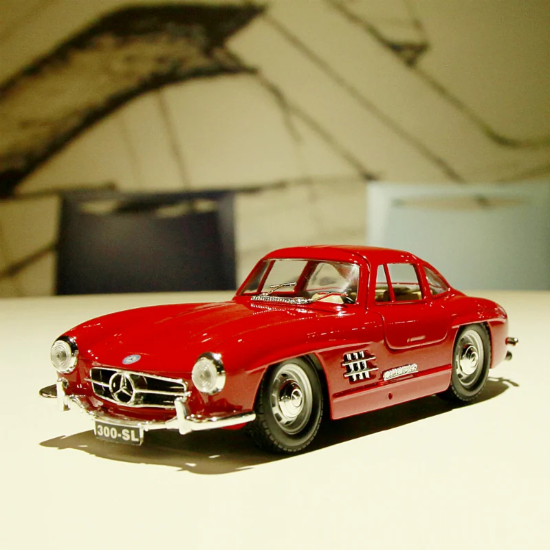 ブラーゴ-子供と大人のための高級車,1:24メルセデス,ベンツ300