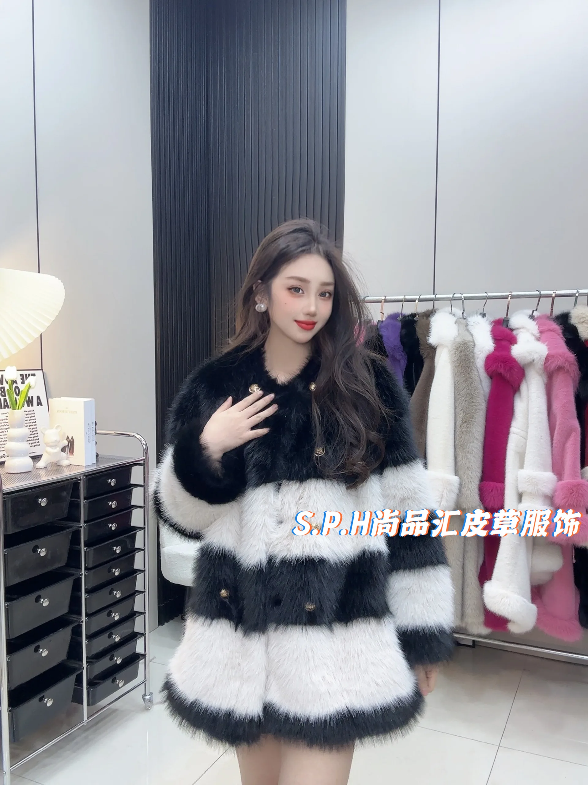 Commute Style Long Sleeve Round Neck Women's Faux Fur Coat 2023 Winter Fashion Striped Slim Thickened Gentle Faux Fur Coat