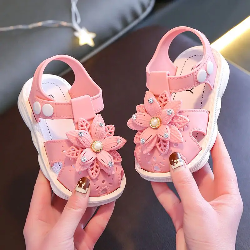 Summer Aged 0-3 Cute Flower Rhinestone Baby Shoes For Girls Non-Slip Soft-Soled Children Toddler Kids Sandals With Covered Toes