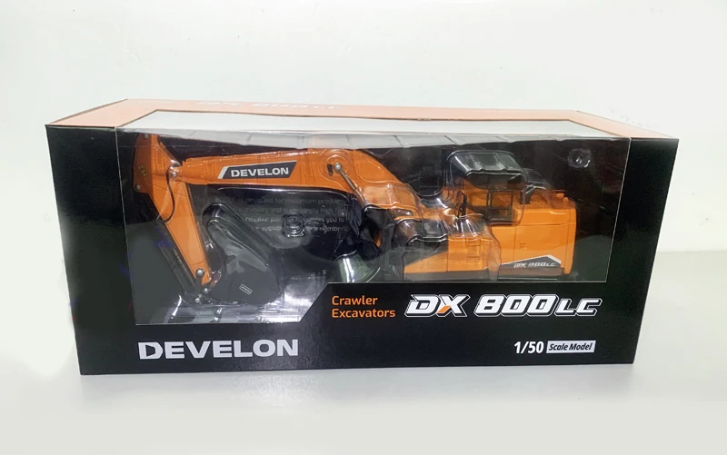 

1/50 DOOSAN DX800HD DEVELON гусеничный экскаватор, Инженерная модель автомобиля, литые под давлением