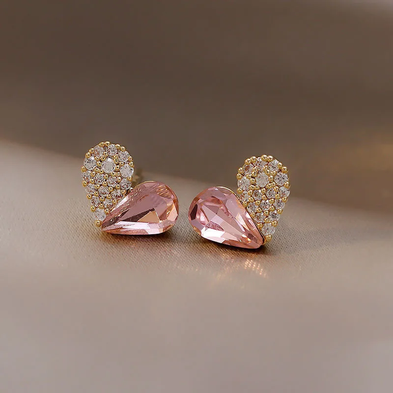 Stud Earrings Fashion Personalized Crystal Studded Heart for Women Charm Sparkle Luxury Designer Jewelry