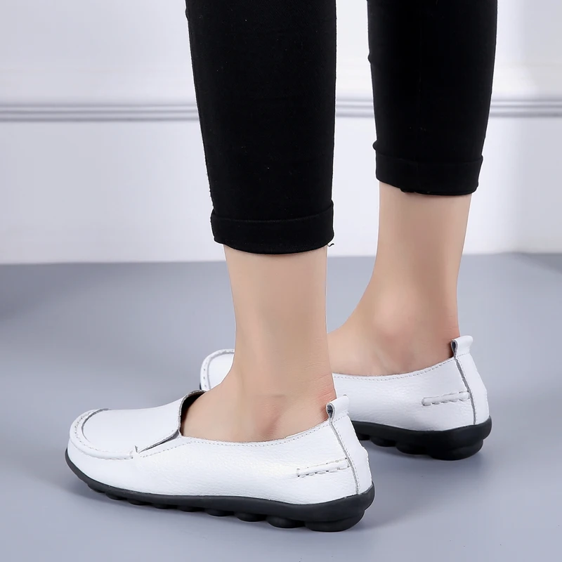 Women Slippers Sandals Women Flat Shoes Soft Casual Genuine Leather Flats Ladies Slip on Loafers Plus Size