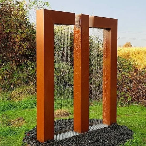 Fontana In Acciaio Corten In Stile Rustico Per Mobili Da Esterno