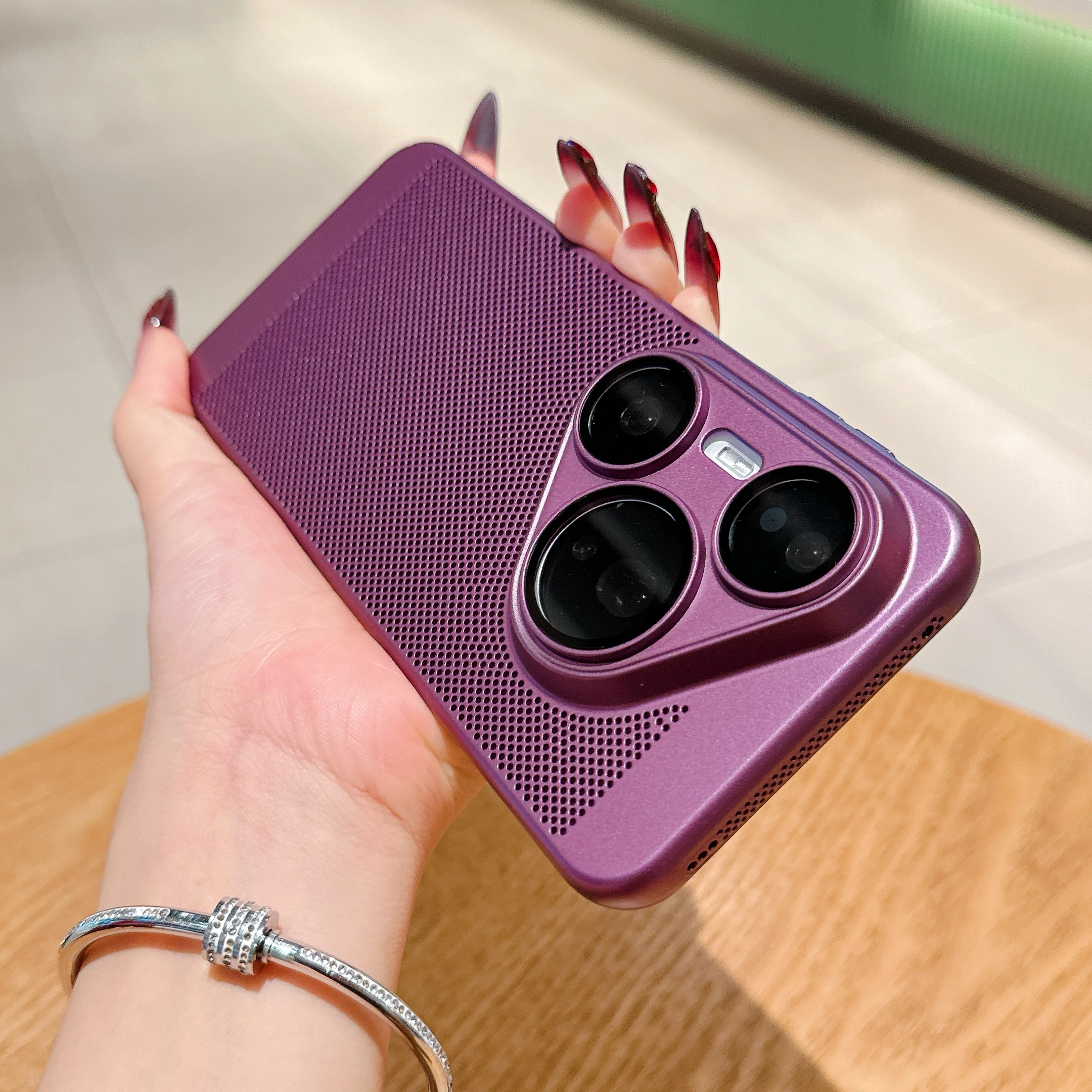 Cooling Matte Heat Dissipation Grid Case with Ultra Glass Lens Protection