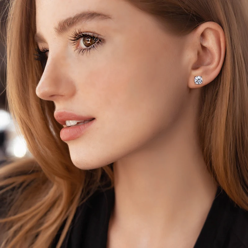 IOGOU 여성용 진짜 모이사나이트 스터드 귀걸이, 2023 트렌드 파인 주얼리,  라운드 비드 나사, 4 클로 이어 스터드, 6.5mm