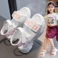 Sandales pour enfants filles été 2025 nouvelle mode à semelles souples filles chaussures de plage CuHK enfants sandales de sport antidérapantes 2