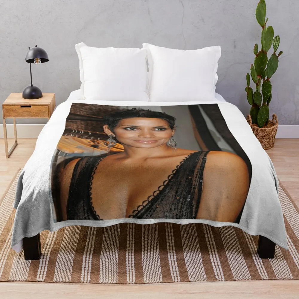 

Halle Berry Throw Blanket Travel Flannel Fabric Hairy Retros Plaid Blankets