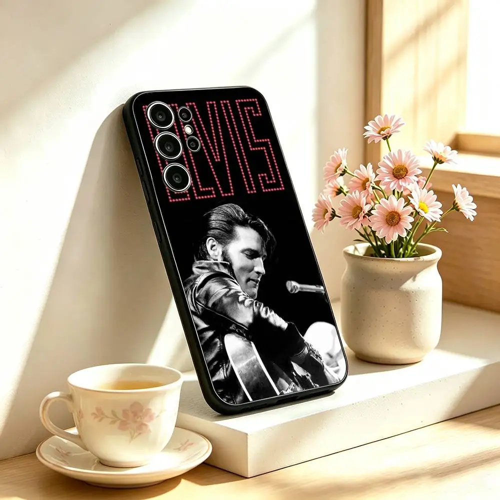Elvis Presley Retro Cool Phone Case - Black Cover