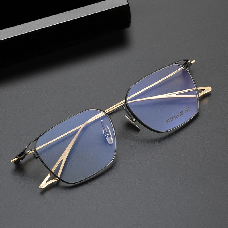 

Japanese Style Titanium Eyeglasses Frame Ultra-lght for Anti-blue Light And Myopic Lenses Business Small Square Glasses Frames