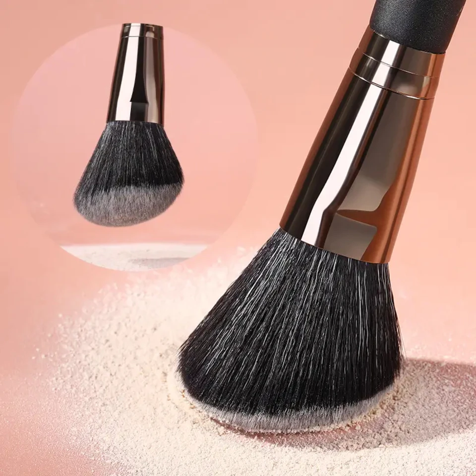 Luxurious Facial Makeup Blush Brush Set with Bag
