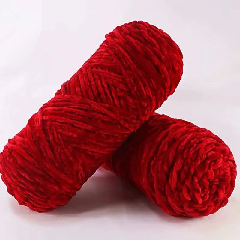 Luxurious Velvet Chenille Yarn for Amigurumi and Knitting - Soft, Plush, 100% Polyester (100g, 130m)