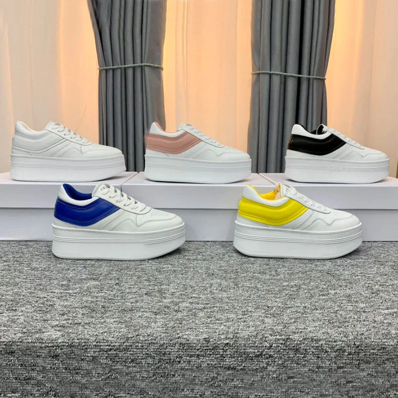 

Female designer classic women's shoes leather thick soles with outdoor leisure shoes with flat sole