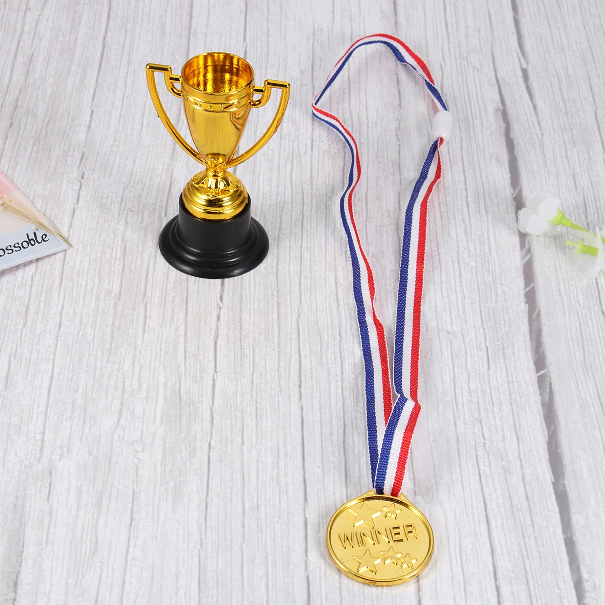 

Award Trophy Cups Medals Kids Reward Prizes Gift for Birthday Shower School Party Toys Bag Favor ( 8xTrophies+ 8xMedals )