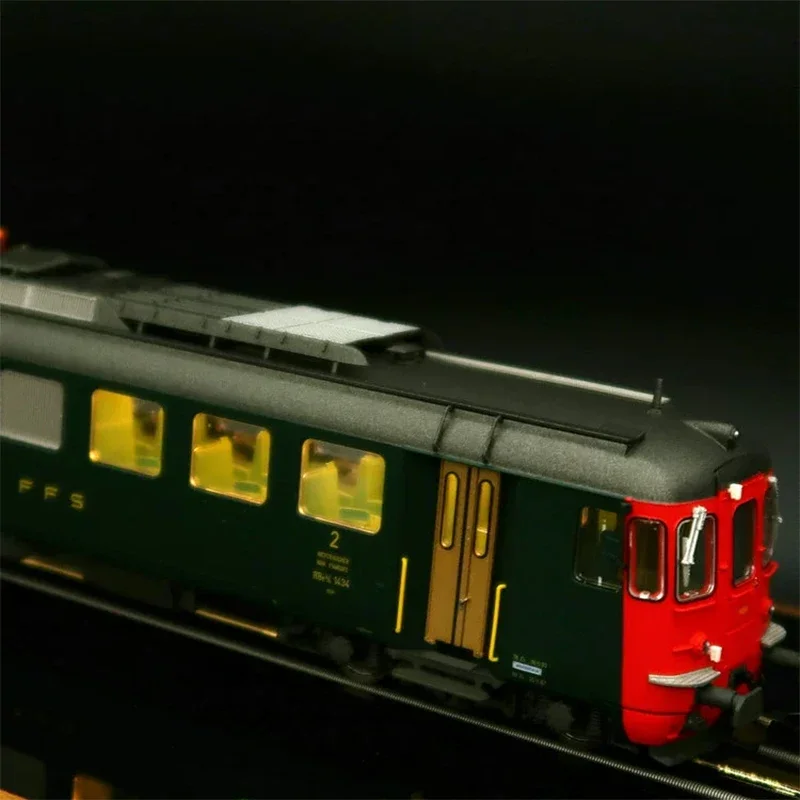 Рисунок 3 - Модель поезда PIKO HO 1/87 96823 RBe4/4 Intercity