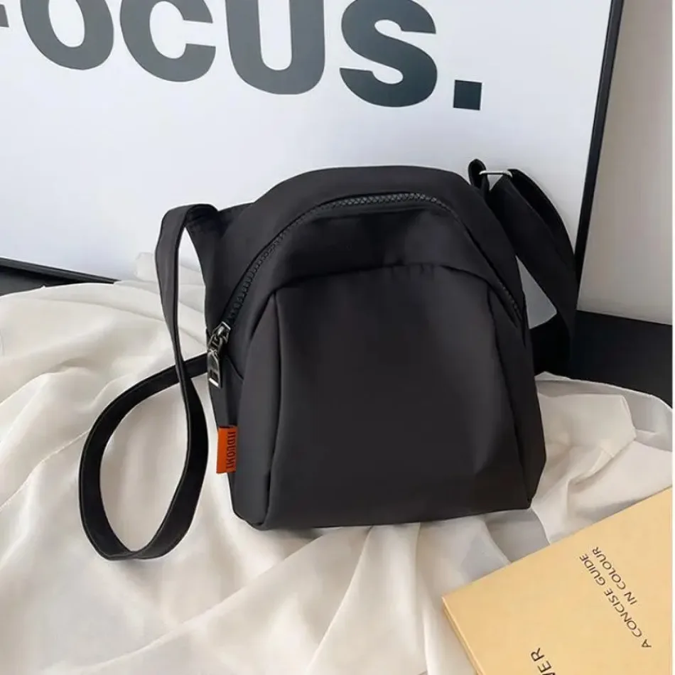 Women’s Lightweight Waterproof Crossbody Bag