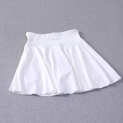 High-Waisted Pleated Athletic Skort - M (WHITE)