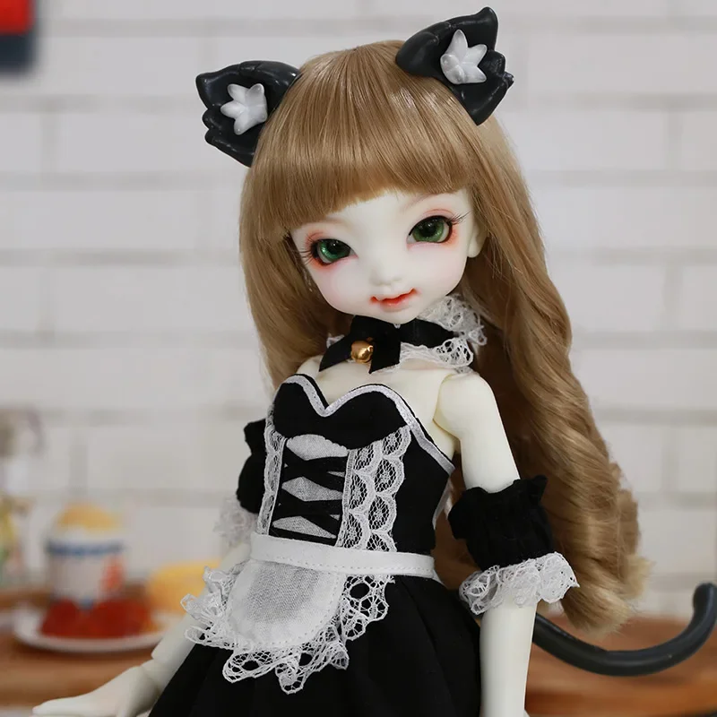 BJD Doll Poupée Latidoll Lati Yellow Lea Queen of Hearts Alice in Wonderland BJD Doll Poupée Latidoll Lati Yellow Lea Queen of Hearts Alice in Wonderland