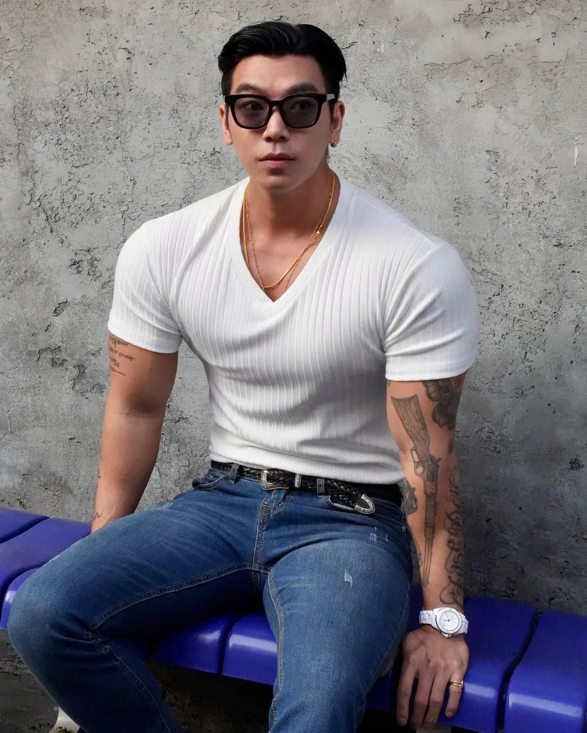 Summertime Men Fitness Slim Fit Sports Strips T-shirt Fashion Tees Tops Summer Knitted Gym Clothing  V Neck Short Sleeve T Shirt