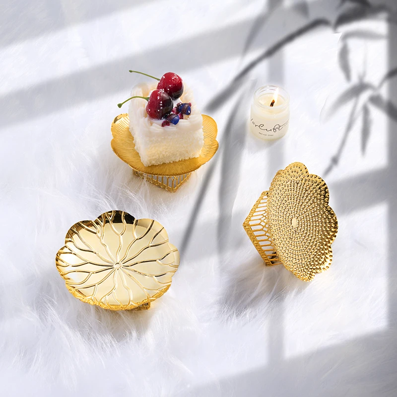 Metal Golden Square Foot Tray Fruit Plate Snack Tray Afternoon Tea Cake Plate Stainless Steel Hollow High Foot Tray Storage Tray 2