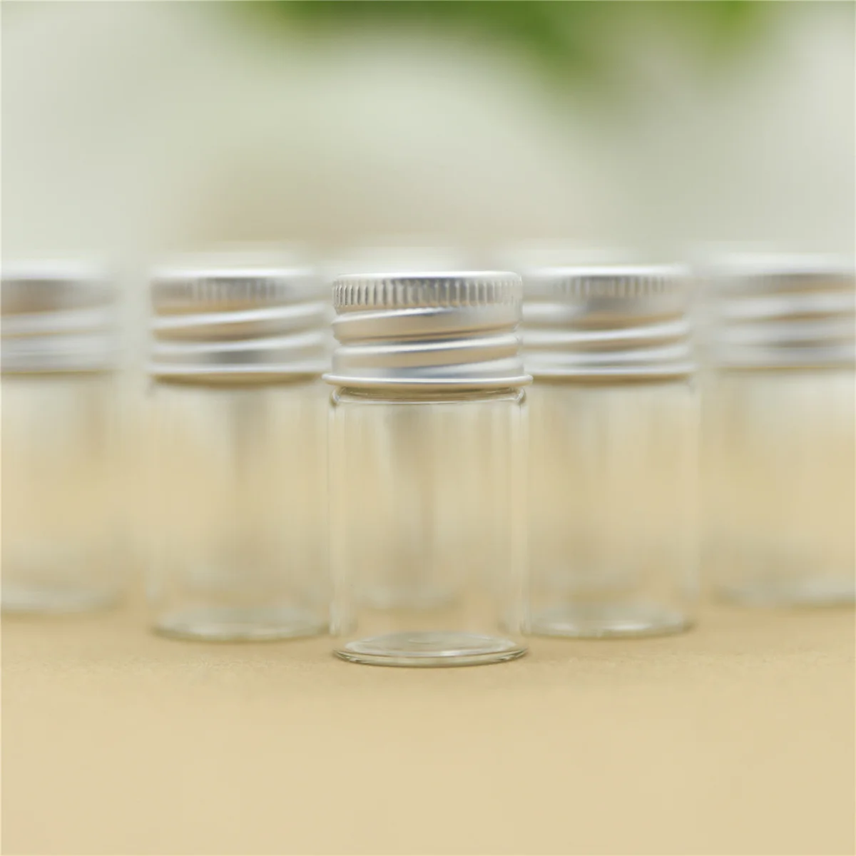 50/100 PCS/lot 22*40mm 8ml Tiny Glass Small Bottles Decorative Glass Jars Silver Screw Cap Vial Mini Containers Bottles 4