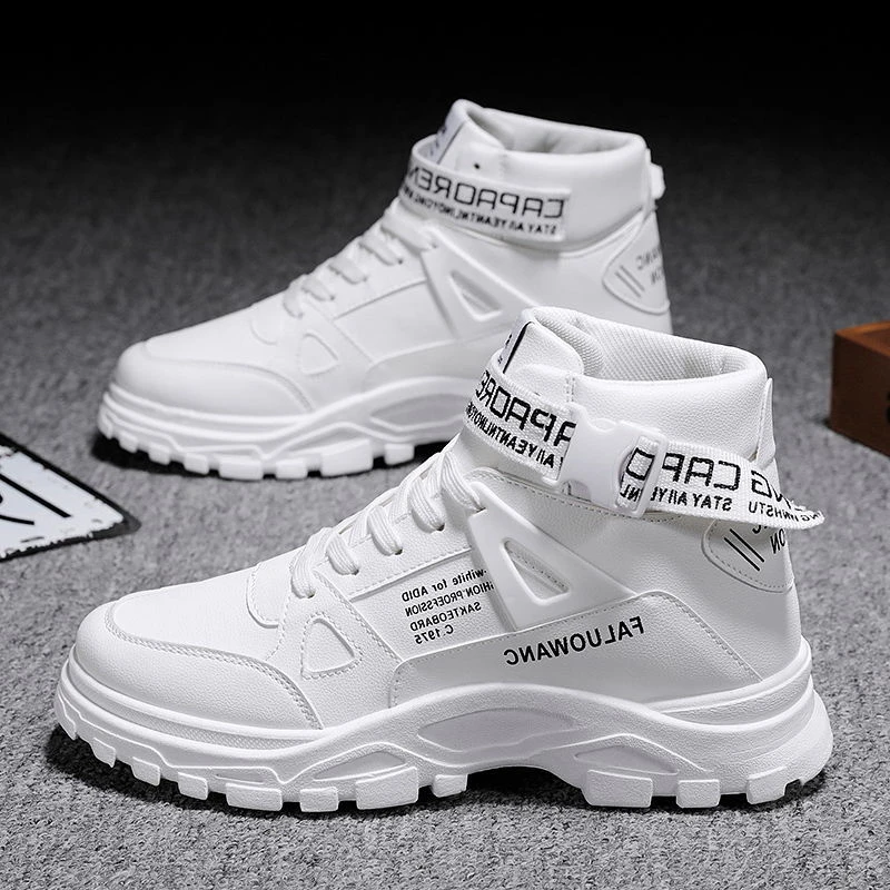 2023 new fashion boots men\'s high-top British trend all-match Korean version sports leisure breathable mid-top tooling boots