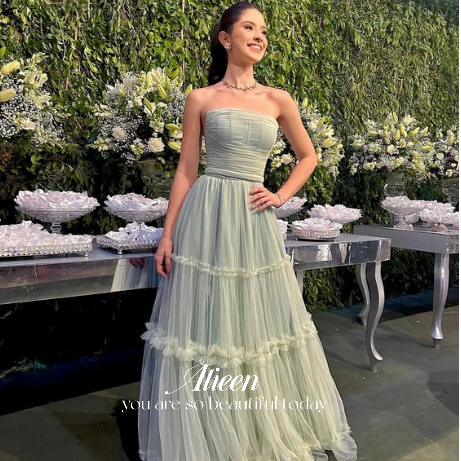 

Light Green Saudi Women Evening Dress Party Evening Elegant Luxury Celebrity Layered Cocktail of Dresses for Prom Mesh Strapless