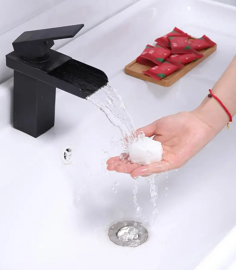1/5/10/20pcs Disposable Travel Towels Compressed Facial Wipe Compact Tablet Mini Wipes Square Wipes Tissues