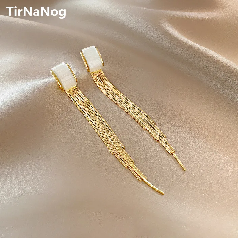 

2022 New South Korea Fashion Classic Luxury Long Tassel Pendant Earrings Contracted Geometric Earrings Women Jewelry Gifts