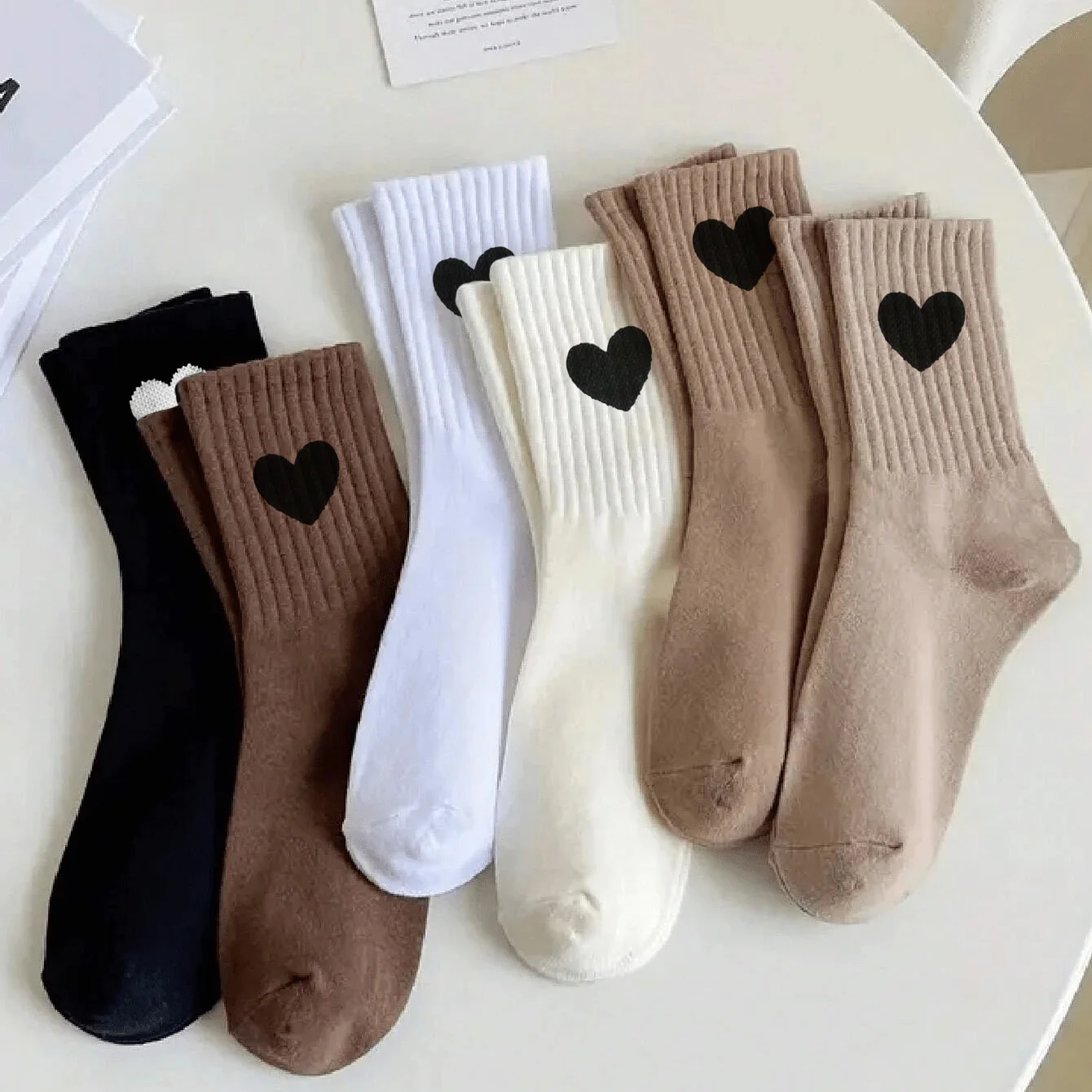 Women's Trendy Heart Crew Socks - Comfortable & Breathable Multi-Pack