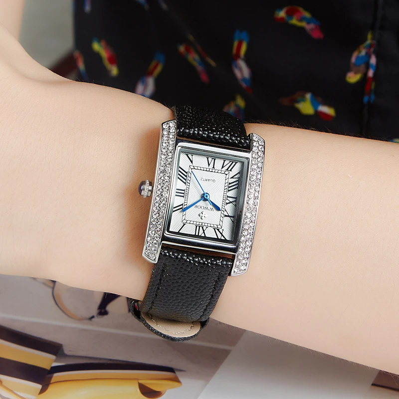 WWOOR Leather Strap Women's Watch Luxury Brand Diamonds Elegant Watch For Women Quartz Wristwatch Female Clock Relogio Feminino