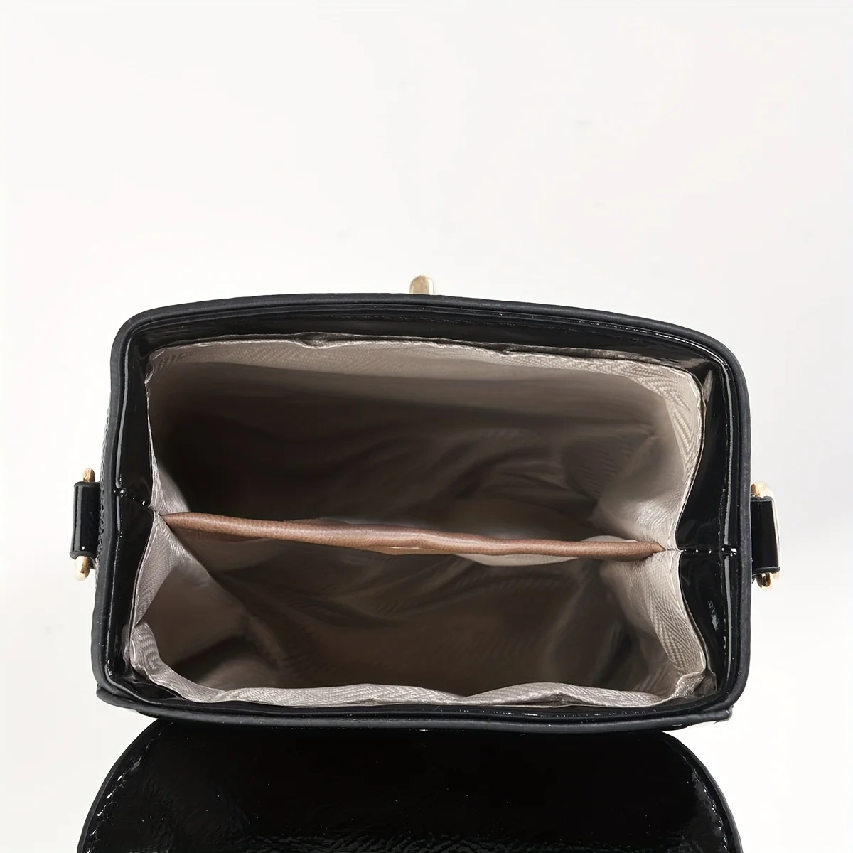 حقيبة نسائية حقيبة كروس موضة حقيبة كتف نسائية حقيب...