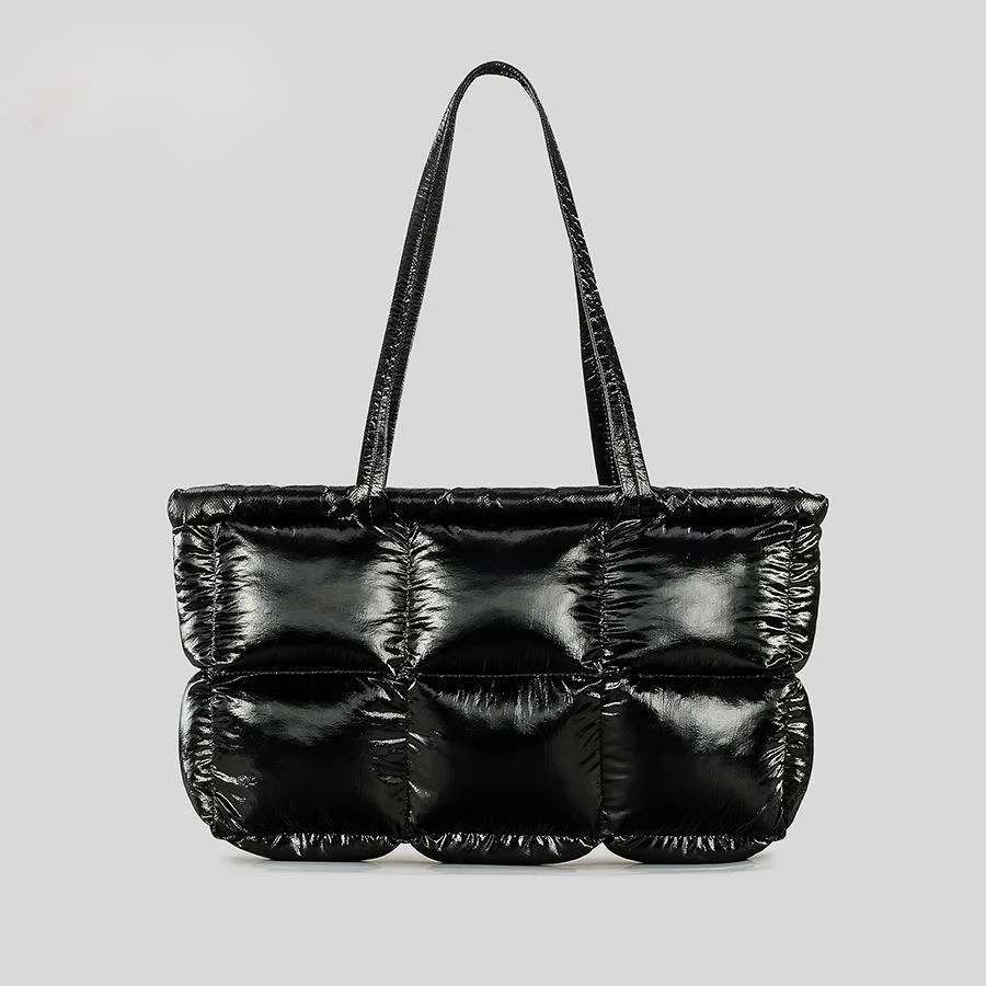 Fashion Shoulder Bag, 2024 Autumn And Winter New Down Large Capacity Fashionable Shiny Nylon Ladies Handbag. Popular Fashion Women's Bag._voghion.com