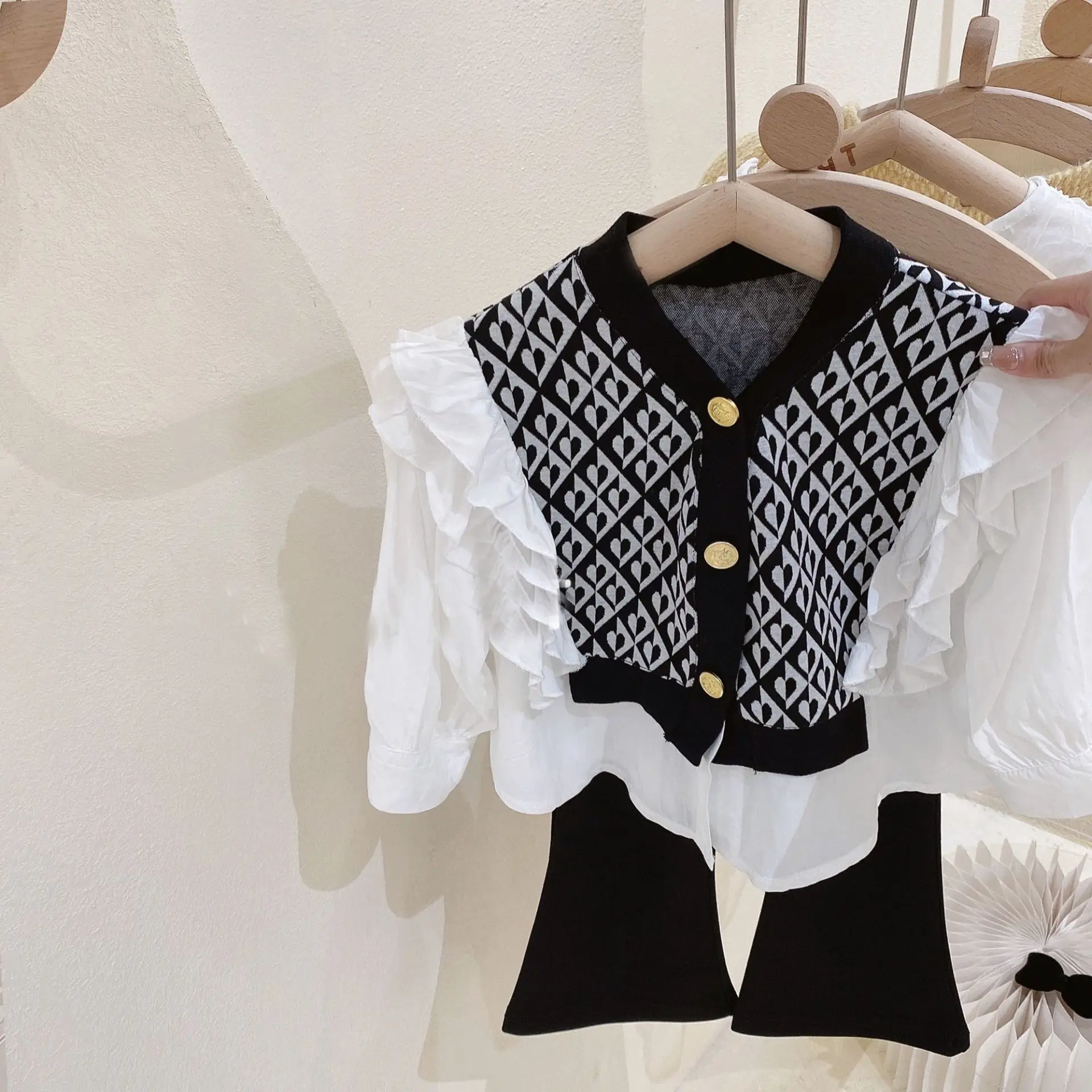

Sets Shirts Pants O-neck Collar Single Breasted Elastic Waist Solid Fashion Modern Suitable Clean Soft Spring Children Girls
