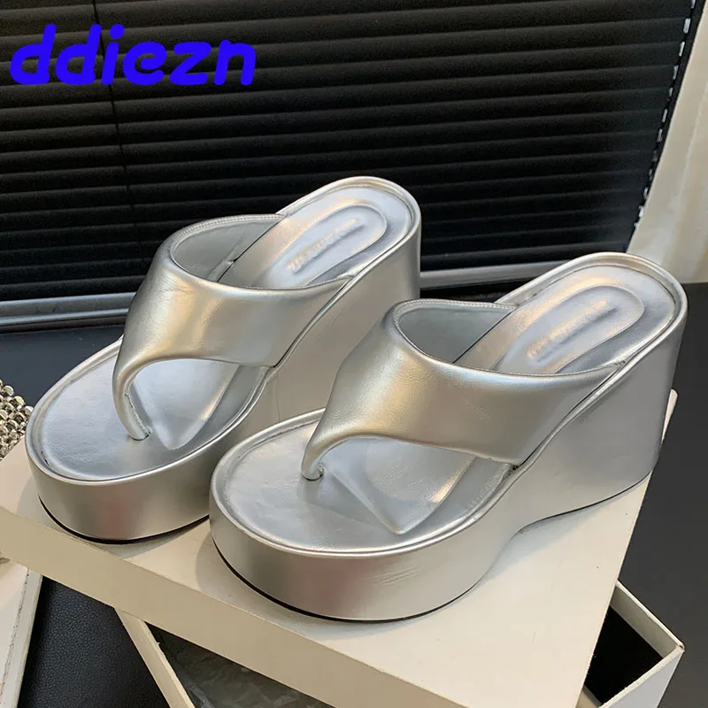 

Шлепанцы женские на толстой подошве, сланцы, танкетка, тапочки, модная обувь, 2024