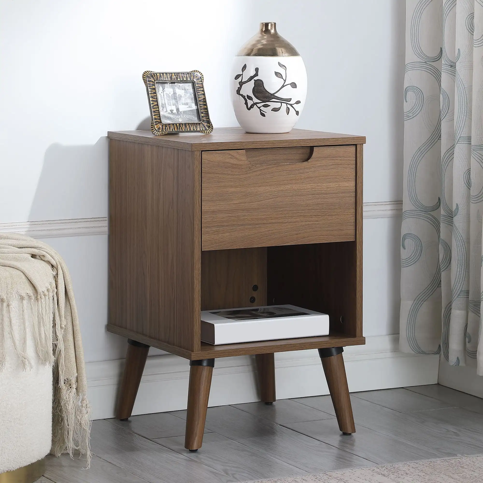 

Modern 1 Drawer Bedroom Nightstand, Brown Walnut