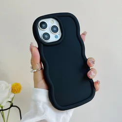 Wave Side Liquid Silicone Soft Phone Case - Universal Design for Samsung Galaxy Series (Black)