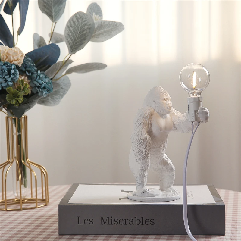 Table Lamps Nordic King Kong Resin USB Customizable Animal Lamps