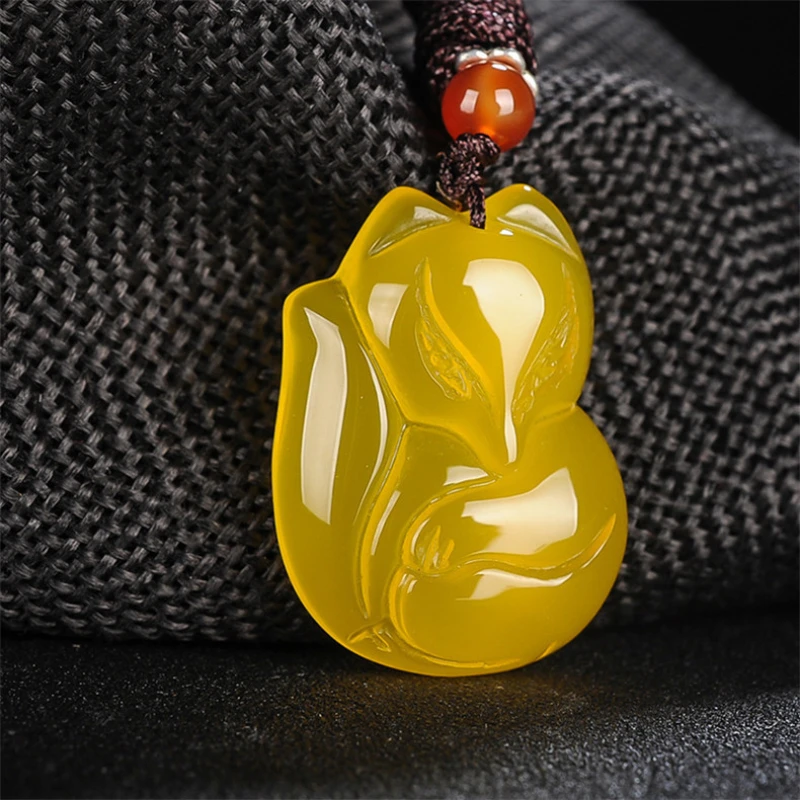 Natural Ice Seed Green Chalcedony Fox Pendant Pink Yellow White Red Agate Fox Crystal Necklace Charm Jewelry Amulet for Women