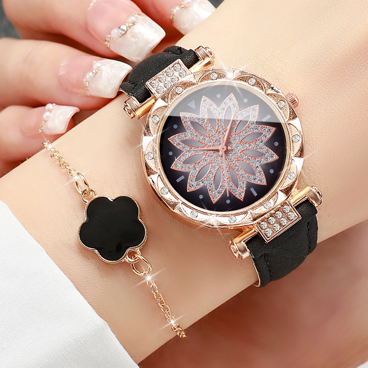 6pcs/set Fashion Women's Casual Watch Set Bohemian Simple Retro Women's Quartz Watch with Jewelry Set (Box Not Included)