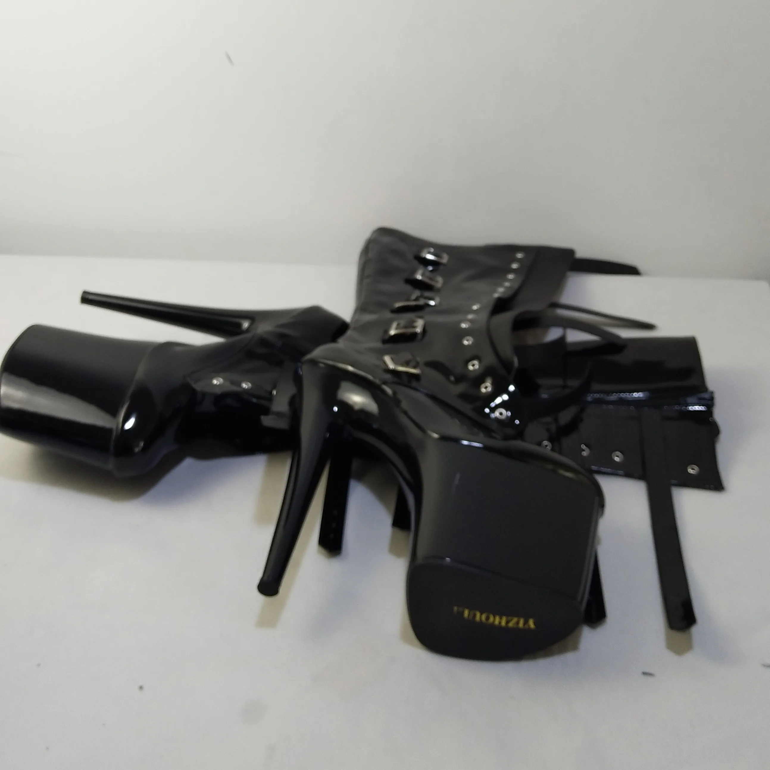 20 cm high heel boots, sexy buckle, black paint platform boots, club fashion women high dance shoes