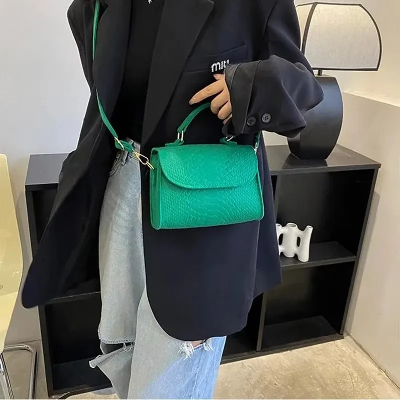 Simple Western Style Lightweight Small Bag Felt Bag Women's Summer Fashion Crocodile Pattern Single Shoulder Crossbody Bag