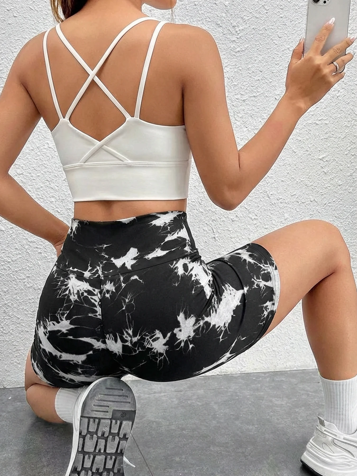 Super Soft High Waisted Tie Dye Sport Biker Shorts for Women No See Running Yoga Athletic Gym Shorts 1