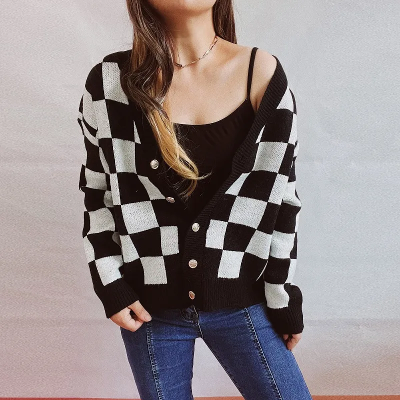 

2023 Autumn/Winter New Casual Loose Fit Checkerboard Contrast Color Single Breasted Long Sleeve Sweater Cardigan Women